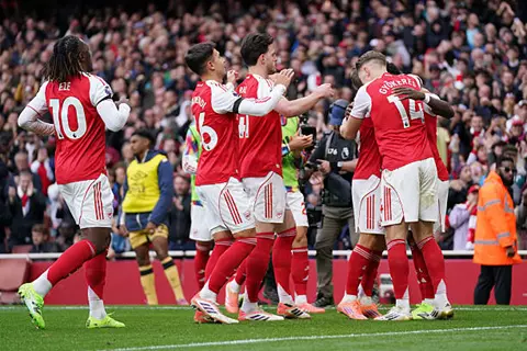 تشكيل أرسنال.. رباعي هجومي ضد أتلتيكو مدريد في دوري أبطال أوروبا